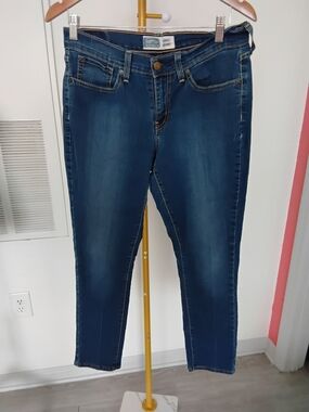 NWOT Signature by Levi Strauss Dark Blue Skinny Jeans
